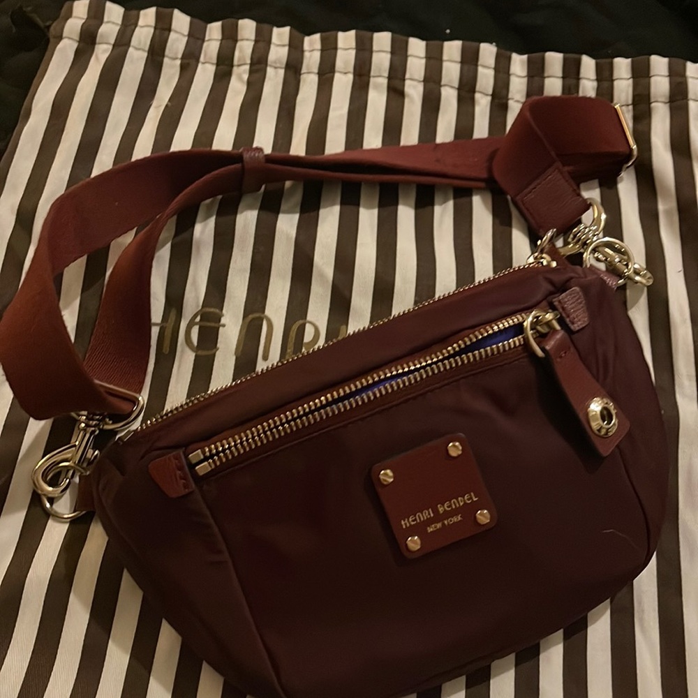 Henri Bendel belt bag